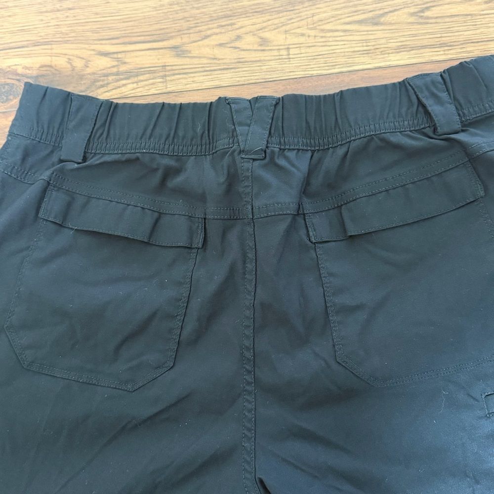 Duluth Trading Co Women’s Dry on the Fly 7 inch Short Black Size 12 EUC - Picture 9 of 10